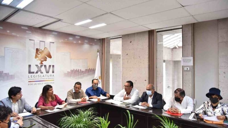RESPALDA DIPUTADA REGULARIZACIÓN DE PREDIOS ESCOLARES DE EMILIANO ZAPATA