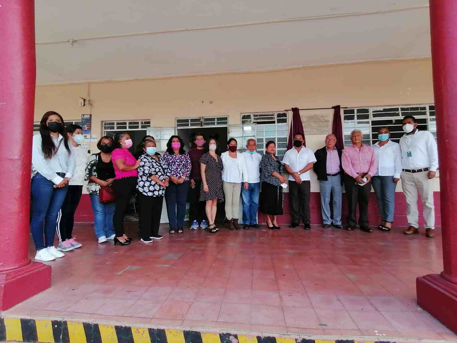 PARTICIPA ALCALDE EN DEVELACIÓN DE PLACA DE FUNDADORA DE ESCUELA FRANCISCO I MADERO