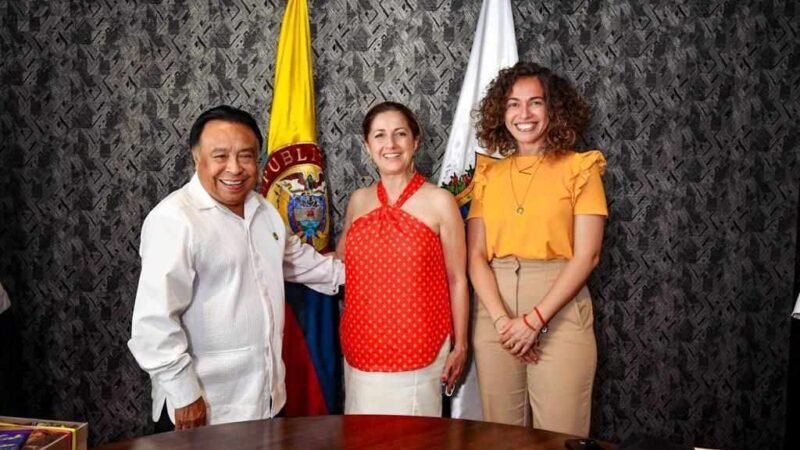 SE REÚNE ALCALDE DE CÓRDOBA CON EMBAJADORA DE COLOMBIA