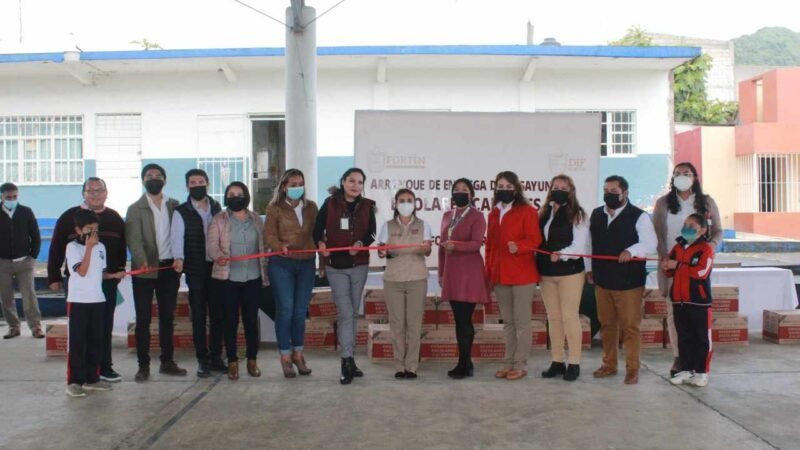ENTREGA DIF DESAYUNOS ESCOLARES
