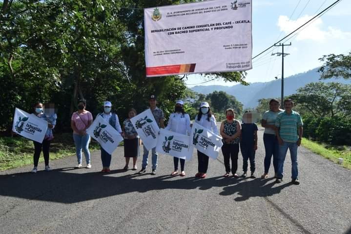 ARRANCA REHABILITACIÓN DE CAMINO A IXCATLA