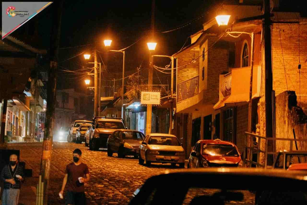 REGRESA LA LUZ A COSCOMATEPEC