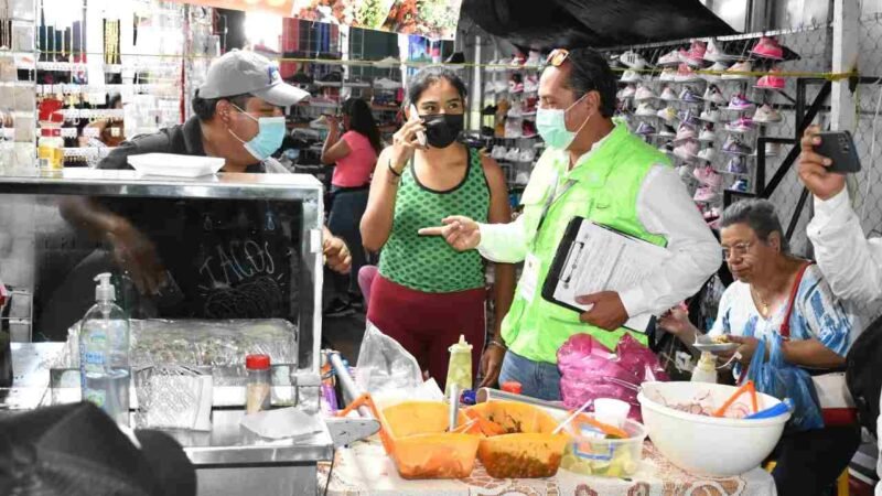 VERIFICA COFEPRIS Y COMERCIO MEDIDAS SANITARIAS EN TIANGUIS