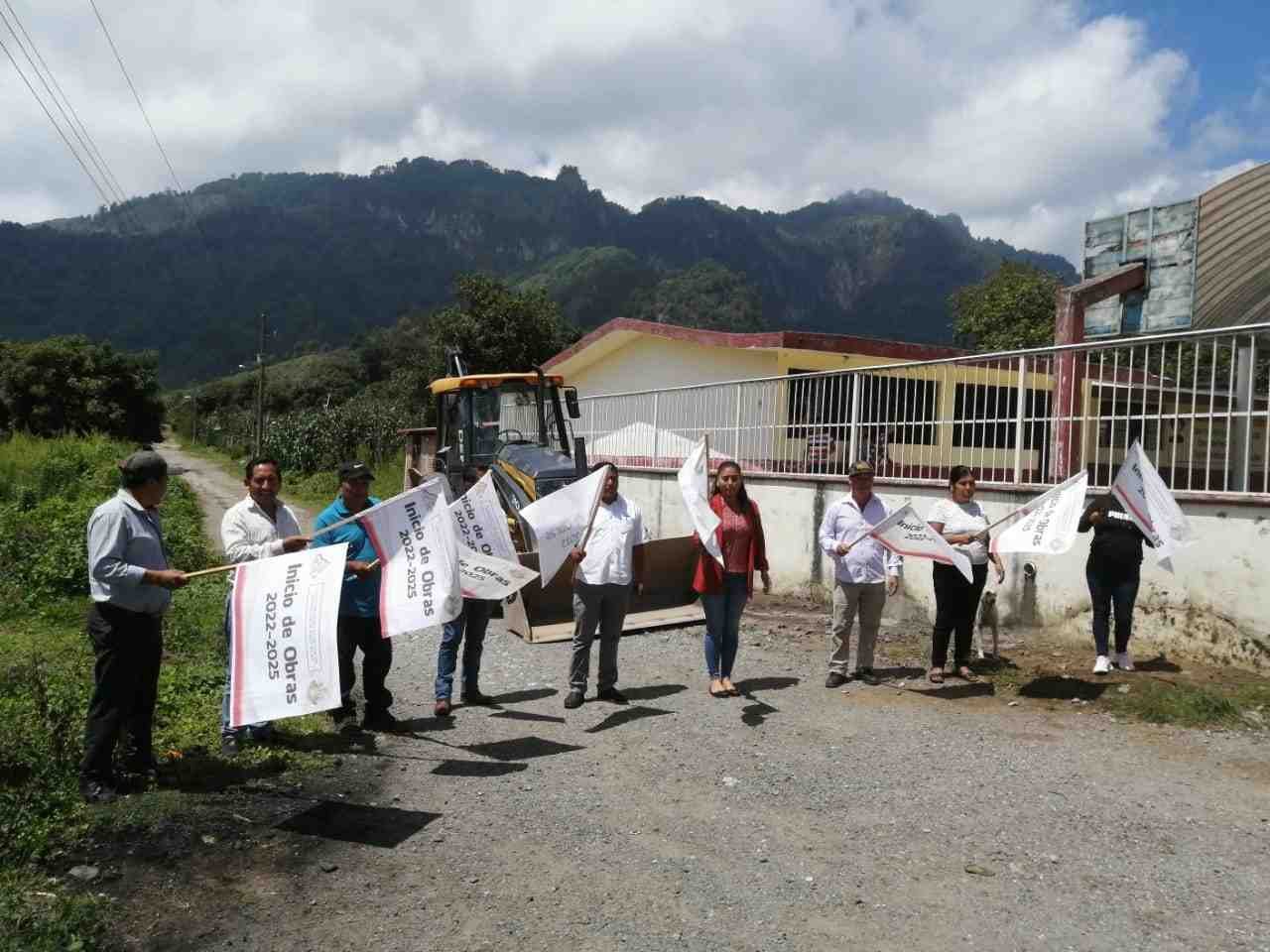 PAVIMENTARÁN CALLE EN TEPANQUIAHUAC