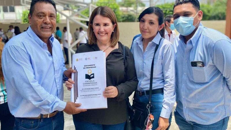 ENTREGA DE ESCRITURAS A ESCUELAS, JUSTICIA SOCIAL PARA LA NIÑEZ VERACRUZANA: CECILIA GUEVARA