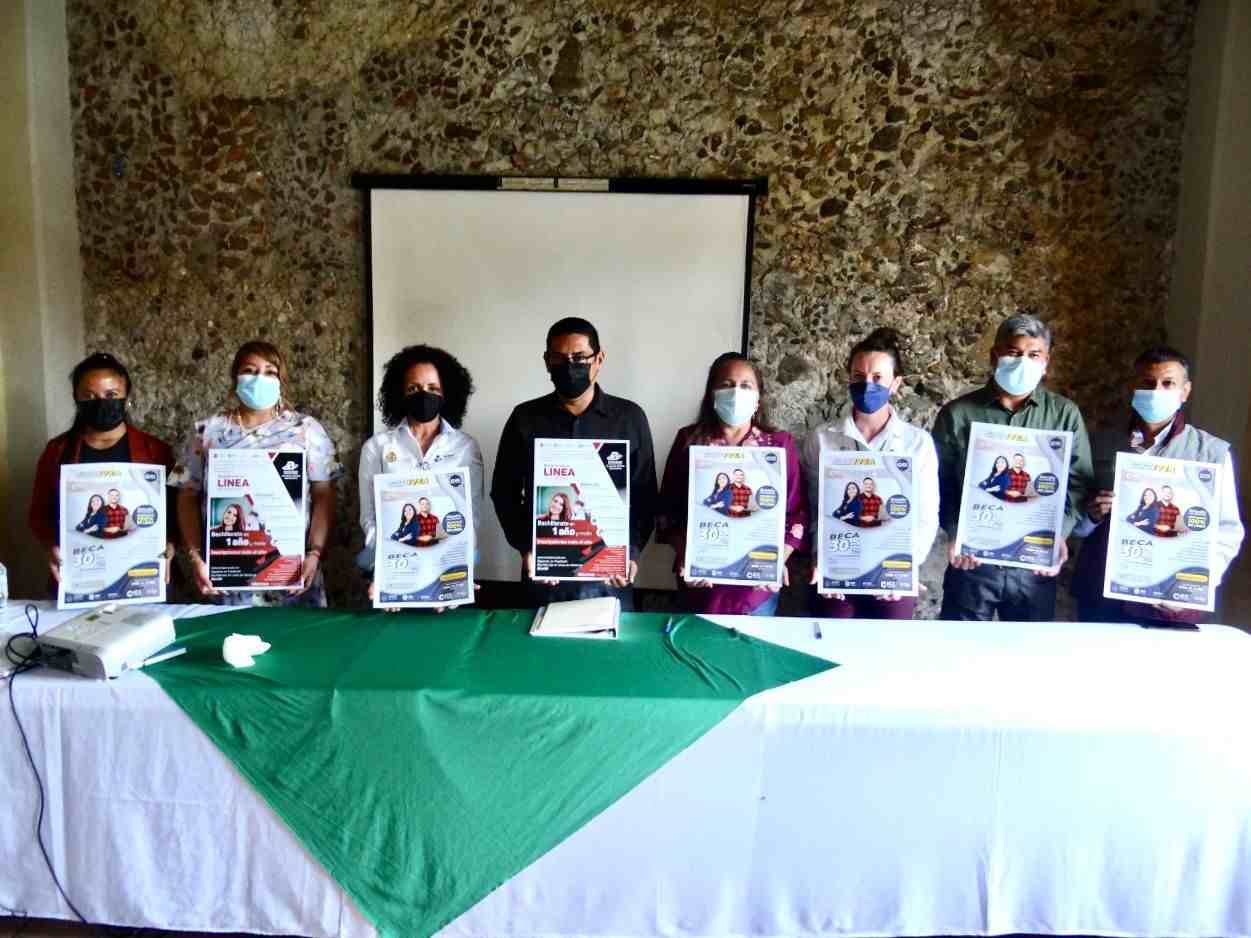 FIRMA ALCALDE DE CHOCAMÁN CONVENIO CON IVEA