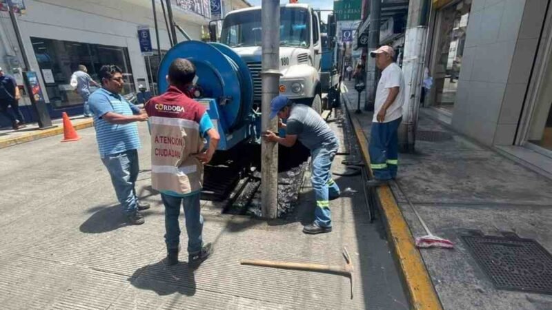 REFUERZAN DESAZOLVE EN DRENAJES Y ALCANTARILLAS PARA EVITAR INUNDACIONES