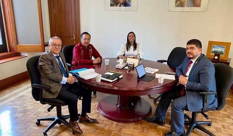 ZENYAZEN ESCOBAR PARTICIPA EN REUNIÓN DE TRABAJO EN LA SEP