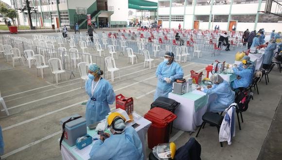 IMSS EMITE RECOMENDACIONES PARA VACUNAR CONTRA COVID-19 A MENORES CON CÁNCER