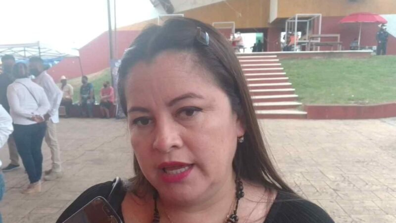 FIRMA ALCALDESA CONVENIO CON HOSPITAL COVADONGA