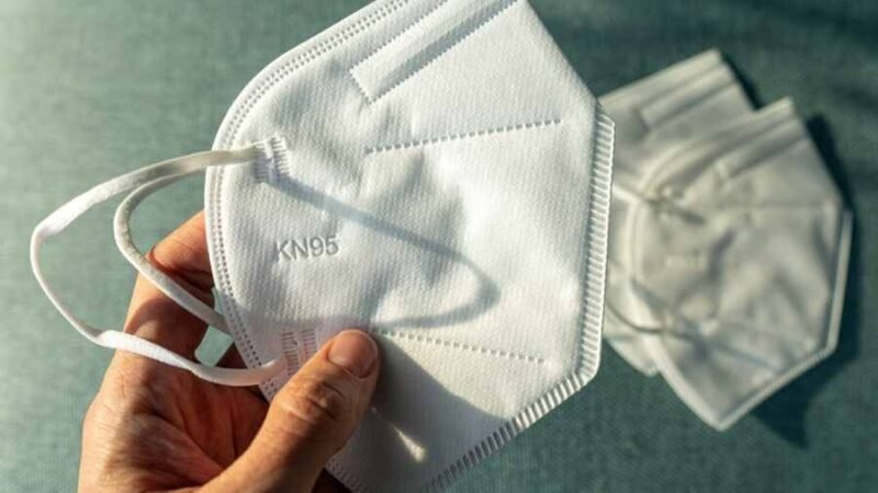 ALEMANIA APUESTA POR EL CUBREBOCAS PARA CONTENER LA PANDEMIA EN OTOÑO