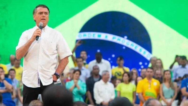 BOLSONARO SE BURLA Y CRITICA EL USO DEL LENGUAJE INCLUSIVO EN ARGENTINA