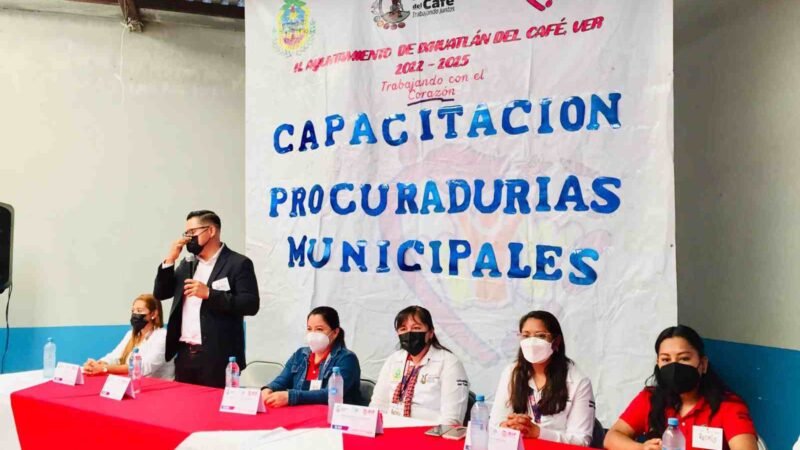 IXHUATLÁN, SEDE DE CAPACITACIÓN PARA PROTEGER A LOS NIÑOS