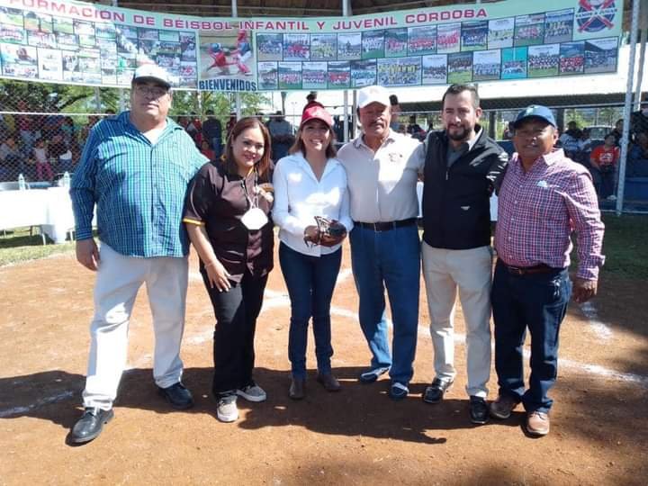 INAUGURAN LIGA DE FORMACIÓN DE BÉISBOL INFANTIL Y JUVENIL