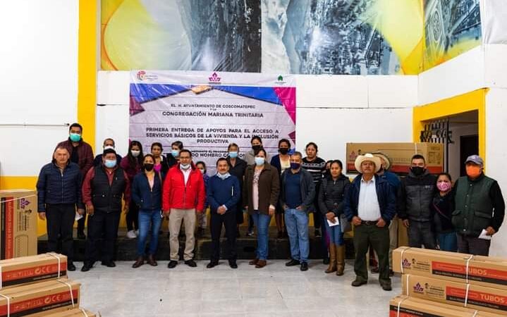 ENTREGA ALCALDE APOYOS A FAMILIAS DE COSCO