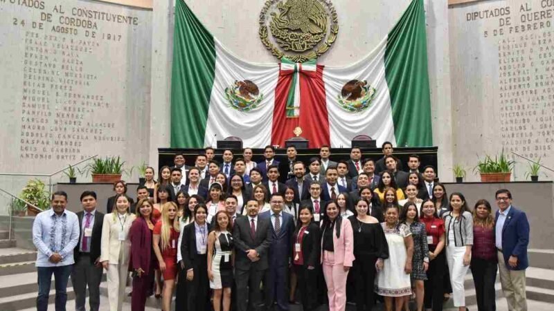 SOCIEDAD DEBE ESCUCHAR A JÓVENES: DIPUTADO GÓMEZ CAZARÍN