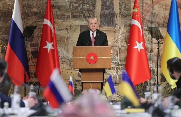 ERDOGAN INSISTE EN REUNIR A PUTIN Y ZELENSKI EN TURQUÍA&nbsp;