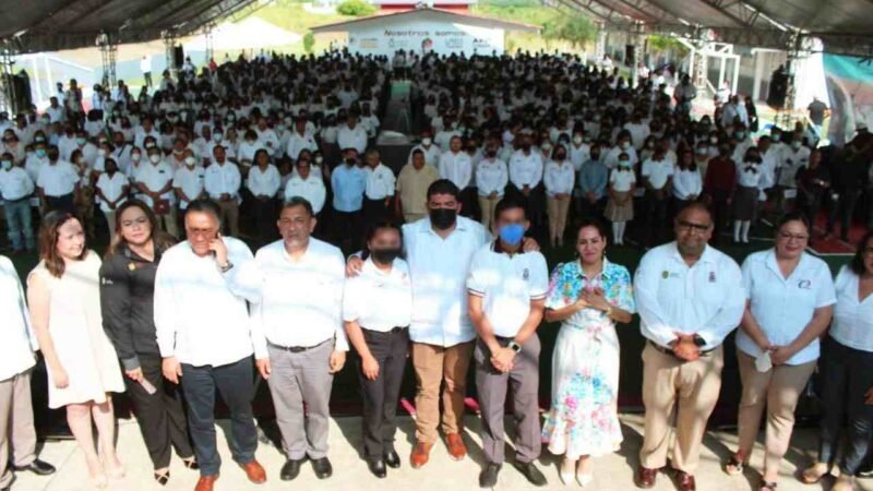 ZENYAZEN INAUGURA NUEVO CICLO ESCOLAR EN MEDIA SUPERIOR Y SUPERIOR