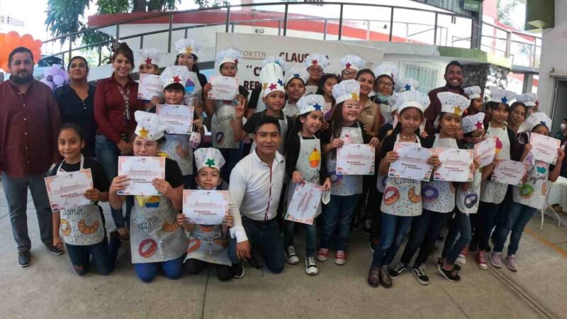 CLAUSURA DIF TALLER DE REPOSTERÍA Y PANADERÍA PARA NIÑOS