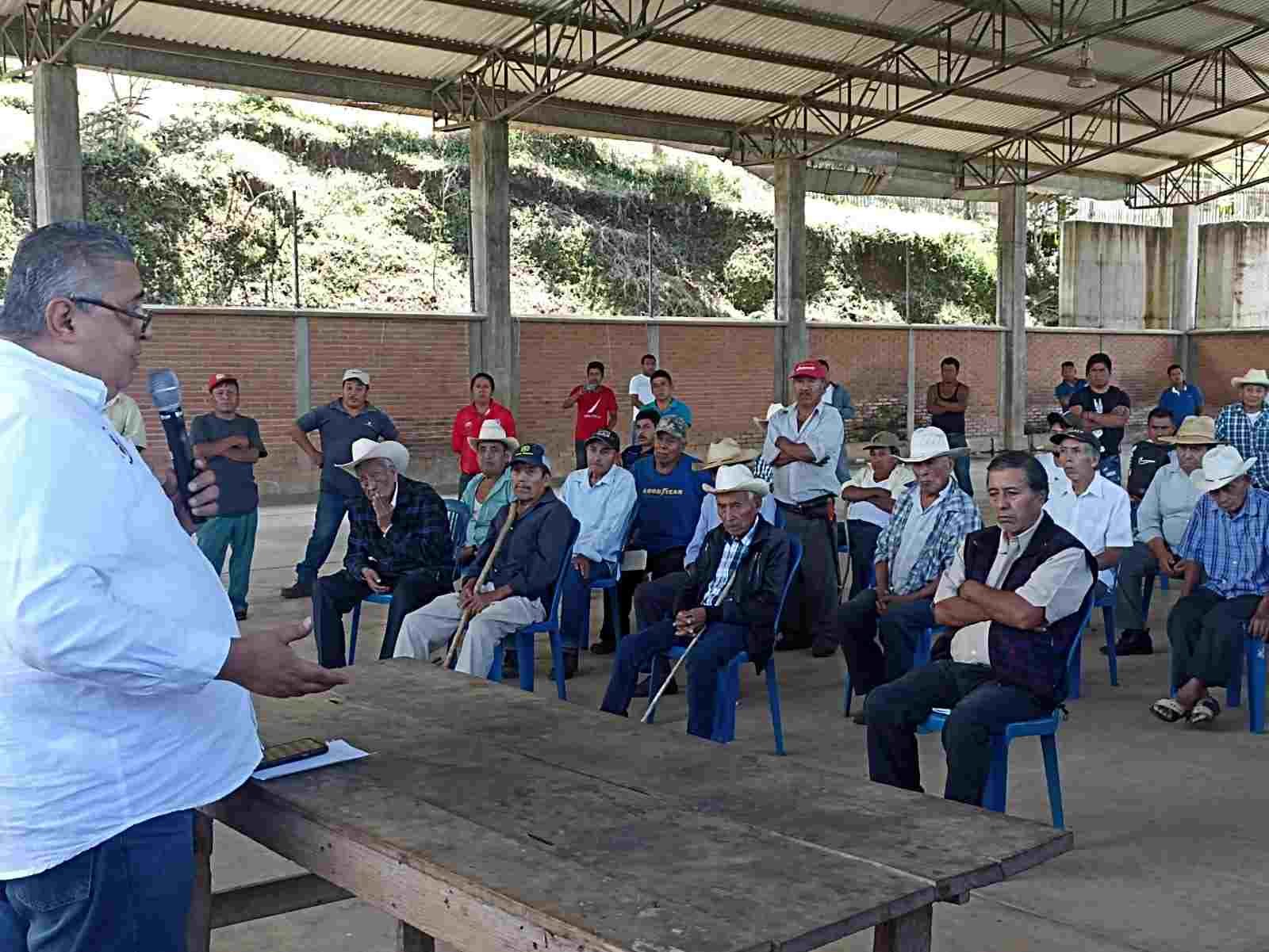 PRODUCTORES DE CAFÉ DE LA REGIÓN DE ZONGOLICA, SE ADHIEREN AL MOVIMIENTO NACIONAL CAFETALERO