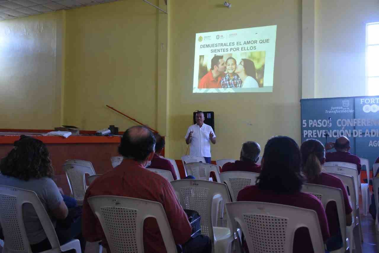 BRINDAN HERRAMIENTAS A PADRES PARA PREVENIR ADICCIONES EN JÓVENES