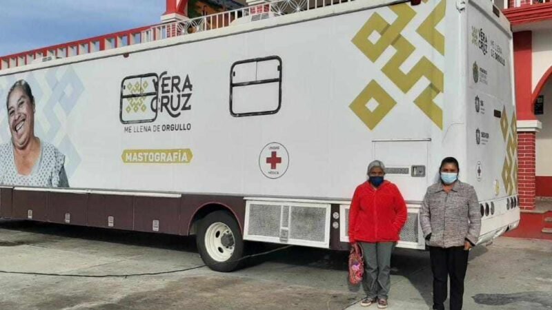 RESPONDEN MUJERES DE CALCAHUALCO A JORNADA DE MASTOGRAFÍAS