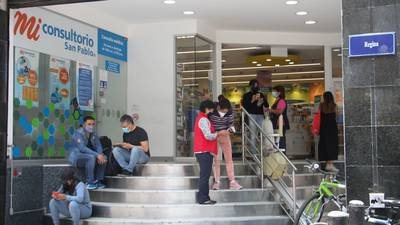 NO SE VAN A CLAUSURAR LOS CONSULTORIOS DE FARMACIAS; AMLO