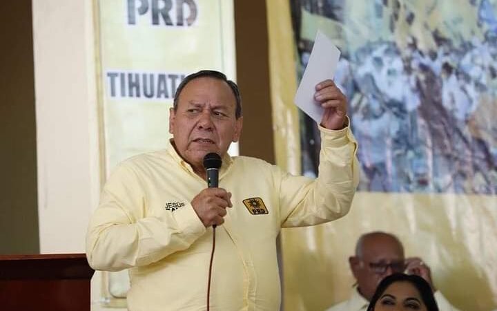 FISCALÍA ES USADA PARA APLASTAS OPOSITORES; ZAMBRANO