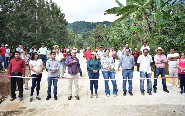VENTURA DEMUNER INAUGURA OBRA EN ALTA LUZ