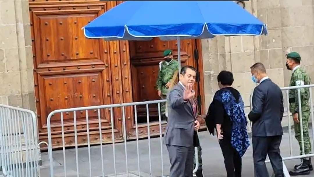 SERGIO GUTIÉRREZ LUNA, EL ÚNICO DIPUTADO EN EL INFORME DE AMLO