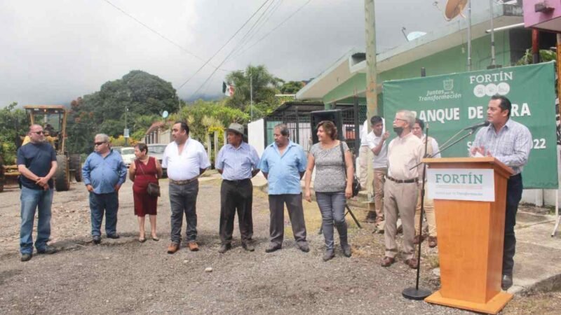 GERARDO ROSALES DA BANDERAZO EN VILLA UNIÓN
