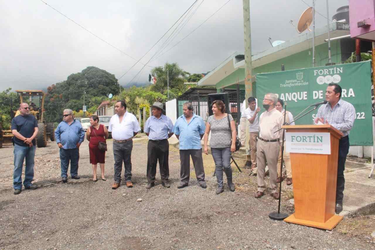 GERARDO ROSALES DA BANDERAZO EN VILLA UNIÓN