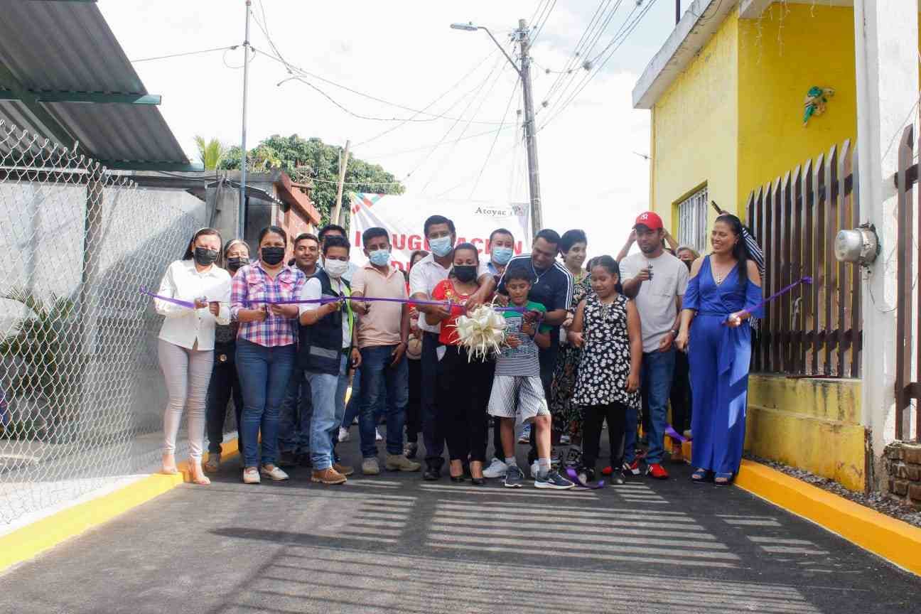 INAUGURA CARLOS VENTURA OBRA DE PAVIMENTACIÓN; VECINOS  DEJARÁN DE INUNDARSE