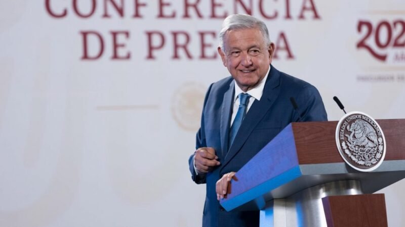 LÓPEZ OBRADOR VOLVERÁ A PRESENTAR INICIATIVA SOBRE FUERZAS ARMADAS HASTA QUE SEAN APROBADAS