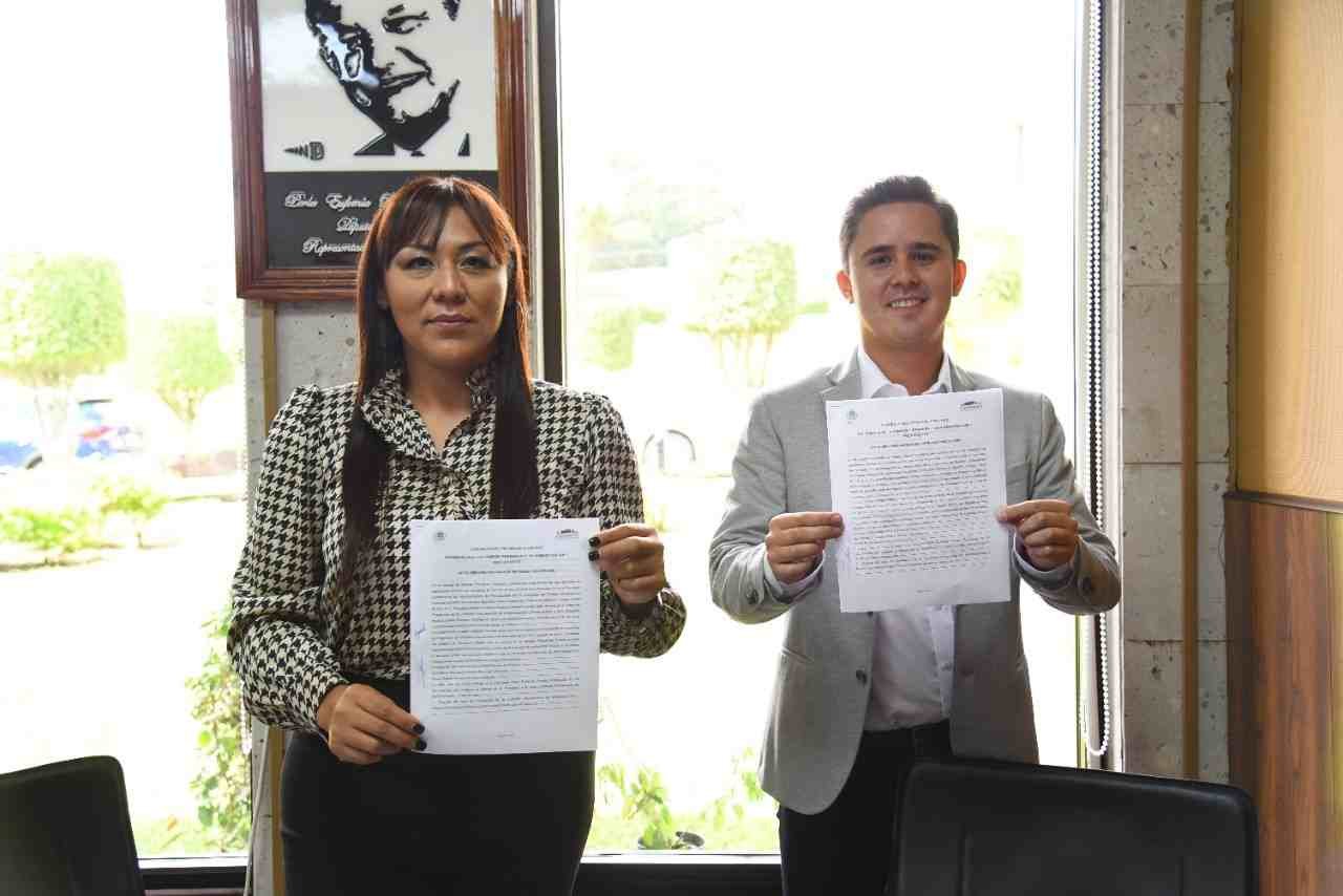 REALIZAN ENTREGA-RECEPCIÓN DE LA COMISIÓN DE ADMINISTRACIÓN Y PRESUPUESTO