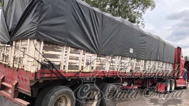 ROBAN TRÁILER CARGADO DE TEQUILA