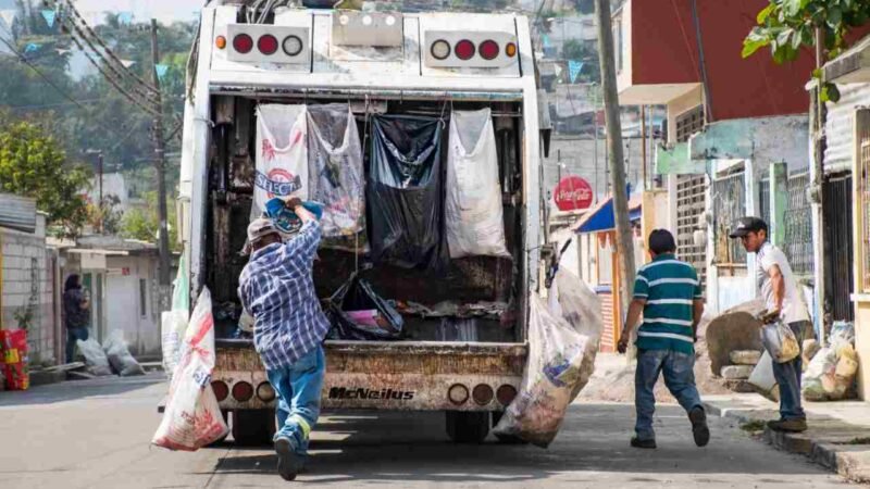 CENTRO DE TRANSFERENCIA SOLUCIONARÍA PROBLEMA DE DEPÓSITO FINAL DE 200 TONELADAS DIARIAS DE BASURA