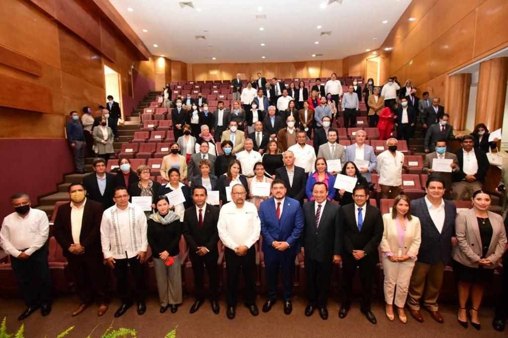 ZENYAZEN DESTACA CONTRIBUCIÓN DE COLEGIOS DE PROFESIONALES EN CONSTRUCCIÓN DE UN MEJOR PAÍS