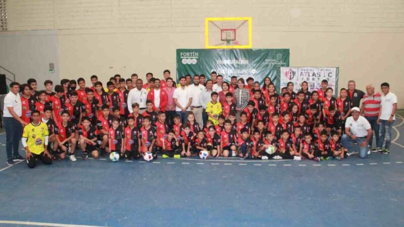 INAUGURAN ACADEMIA DE FUTBOL FILIAL ATLAS F.C. FORTÍN