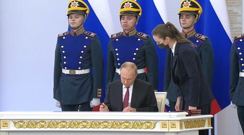 PUTIN FIRMA TRATADOS DE ANEXIÓN CON CUATRO REGIONES UCRANIANAS&nbsp;