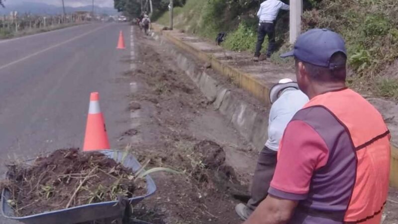 EMPRENDEN ACCIONES DE LIMPIEZA EN COSCOMATEPEC