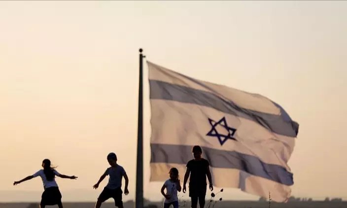 BOMBARDEA ISRAEL AEROPUERTO DE DAMASCO