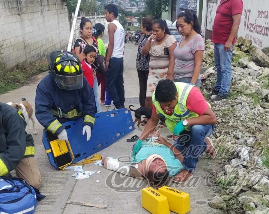 ATROPELLA CAMIONETA A MUJER