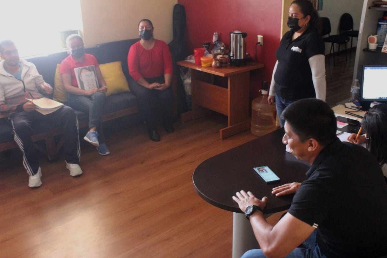 ATIENDE ALCALDE PETICIONES DE ESCUELAS DE ALPATLÁHUAC