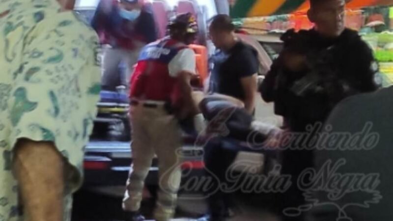 BALEAN A MUJER EN ASALTO