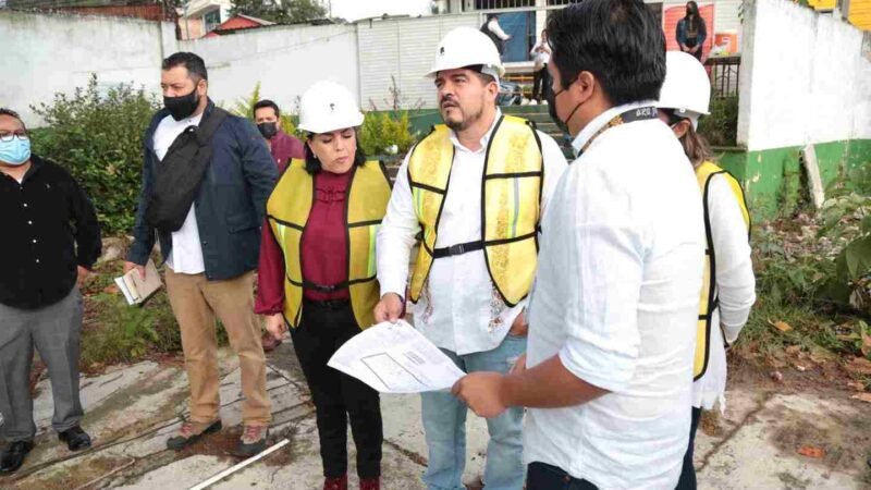 ZENYAZEN ENTREGA OBRAS ESCOLARES POR MÁS DE 15 MPD EN XALAPA