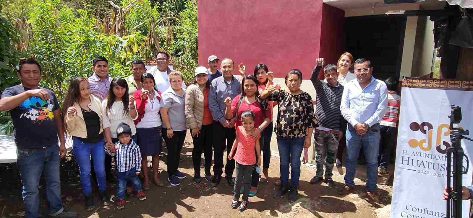 ENTREGAN CUARTOS DORMITORIOS EN HUATUSCO