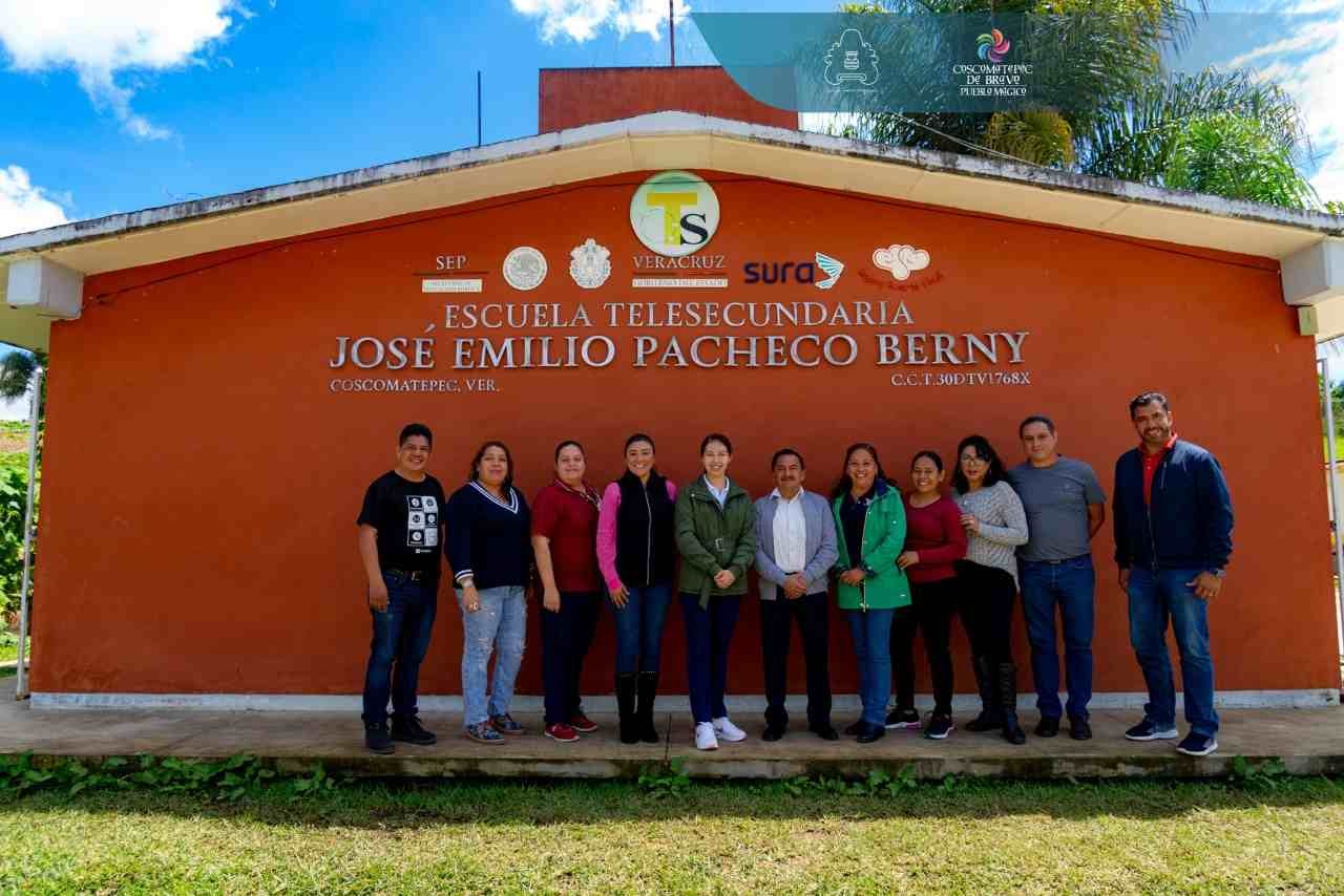 VISITA ALCALDE ESCUELAS DE COSCOMATEPEC