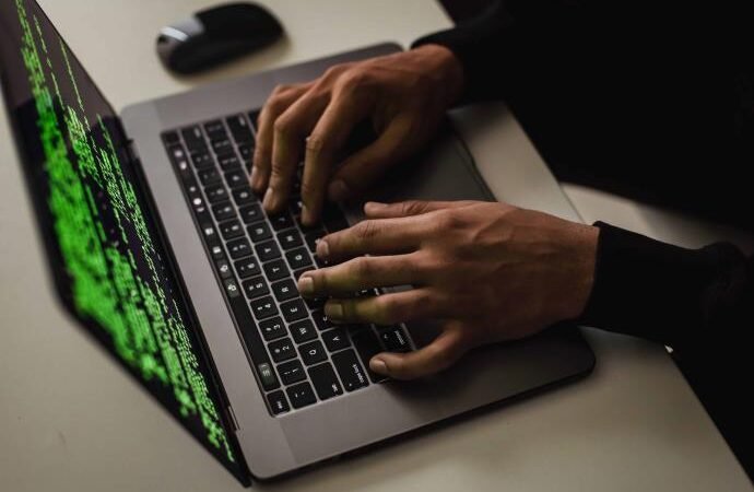 INAI PIDE A GOBIERNO TOMAR MEDIDAS PARA PREVENIR HACKEOS