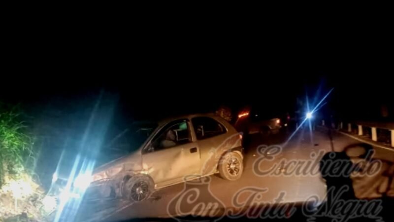 EBRIO PANADERO PROVOCA CHOQUE EN COMAPA